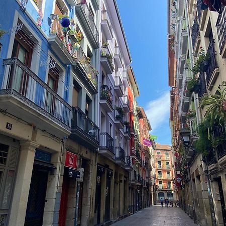 Apartamento Deluxe Casco Viejo Bilbao Luaran gambar